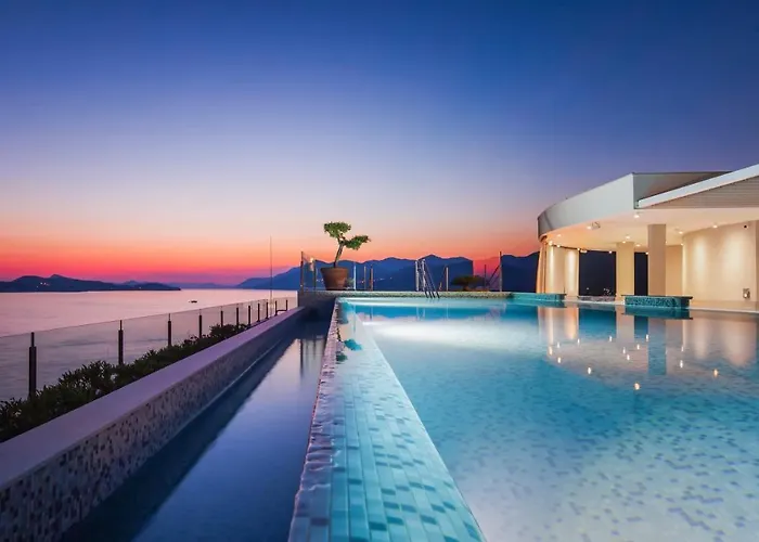 Luxe hotel: Royal Blue Hotel